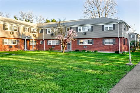 Connecticut with spectacular views of rolling hills and valleys. . Deerfield apartments windsor ct